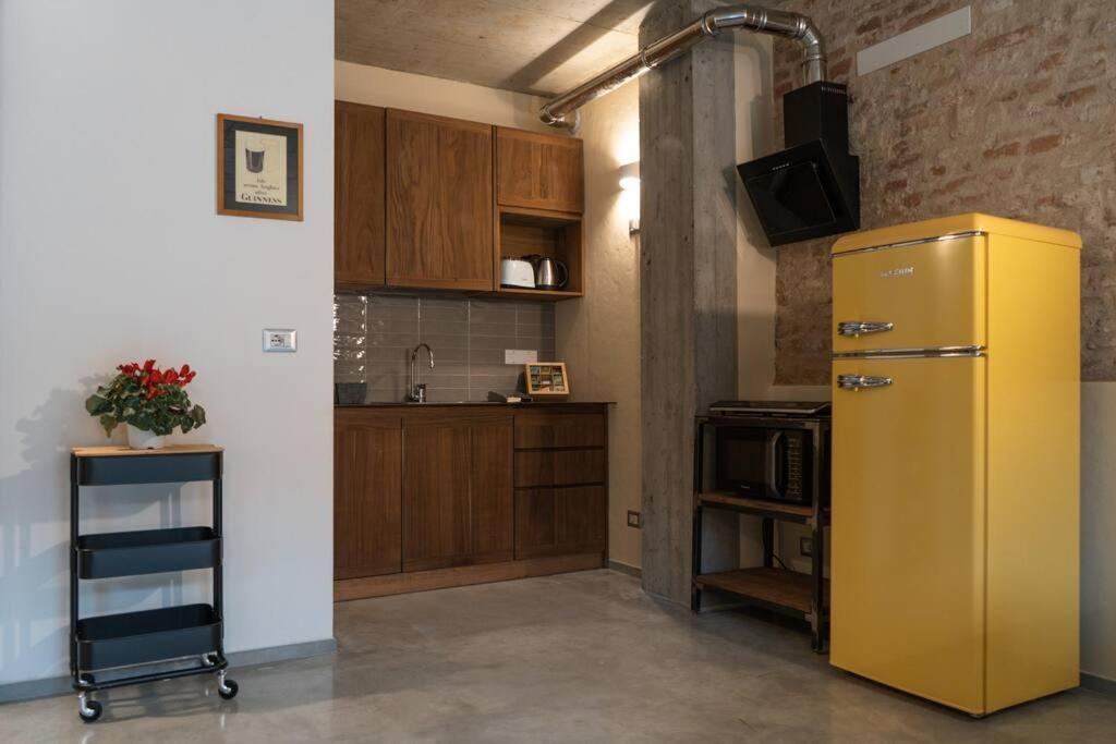 Ferienwohnung Centro Storico Recinto Dei Nobili 2-Private Parking Asti Exterior foto